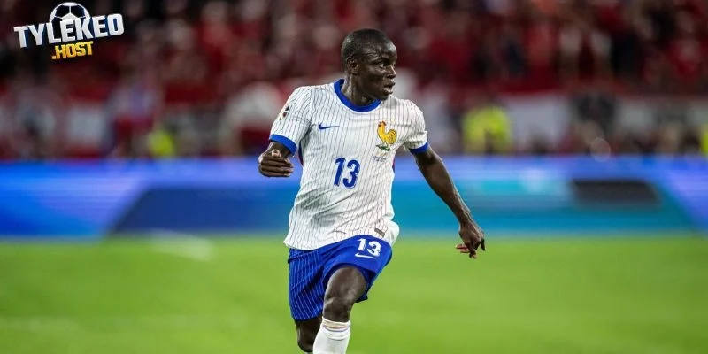 N'Golo Kante quyết định đến Fenerbahce