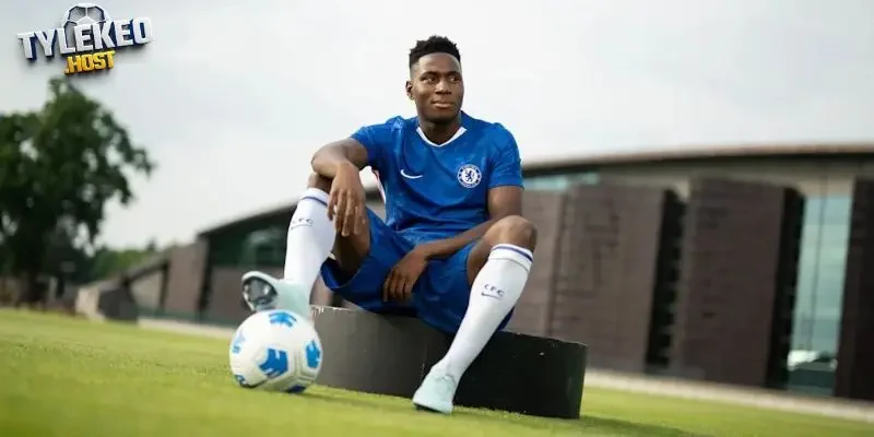 Tiền vệ trẻ Essugo chính thức trở lại sân tập sau chấn thương