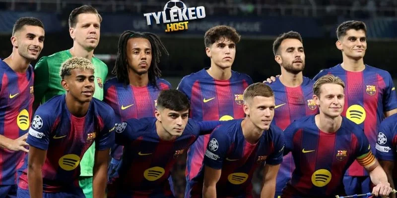 Barcelona suýt ôm hận vì Hansi Flick