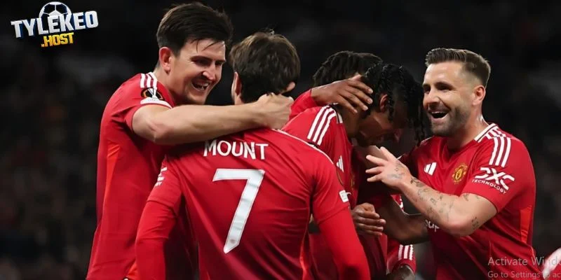 Khen ngợi 4 người hùng MU